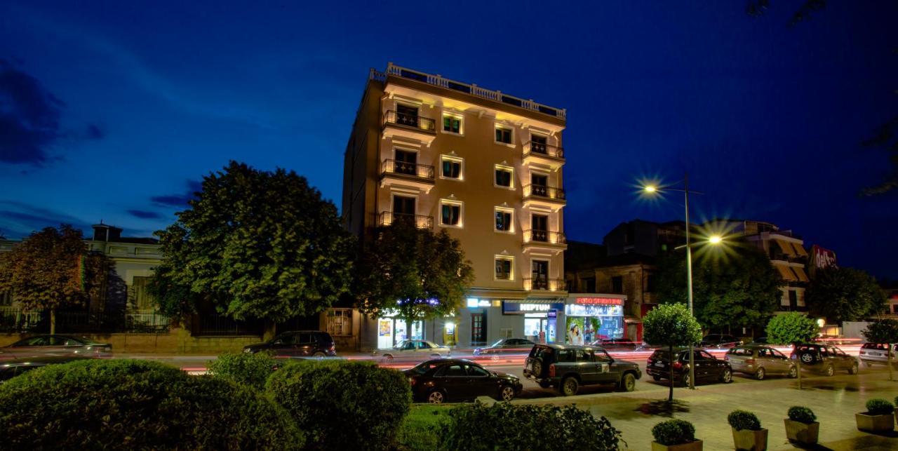 Christi'S Hotel Borova Korce Bagian luar foto